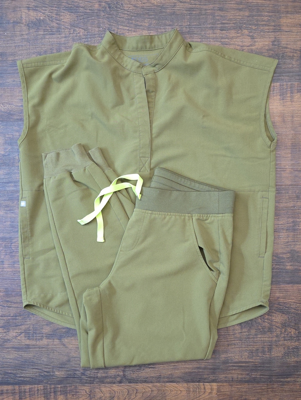 FIGS Olive Green Sleeveless Tunic and Jogger Set